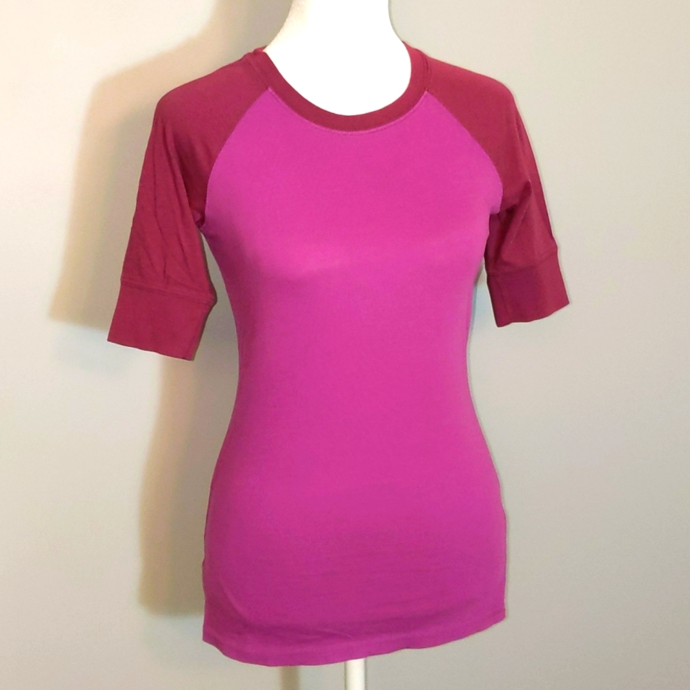 Two-Tone Raglan Tee - Picture 2 of 9